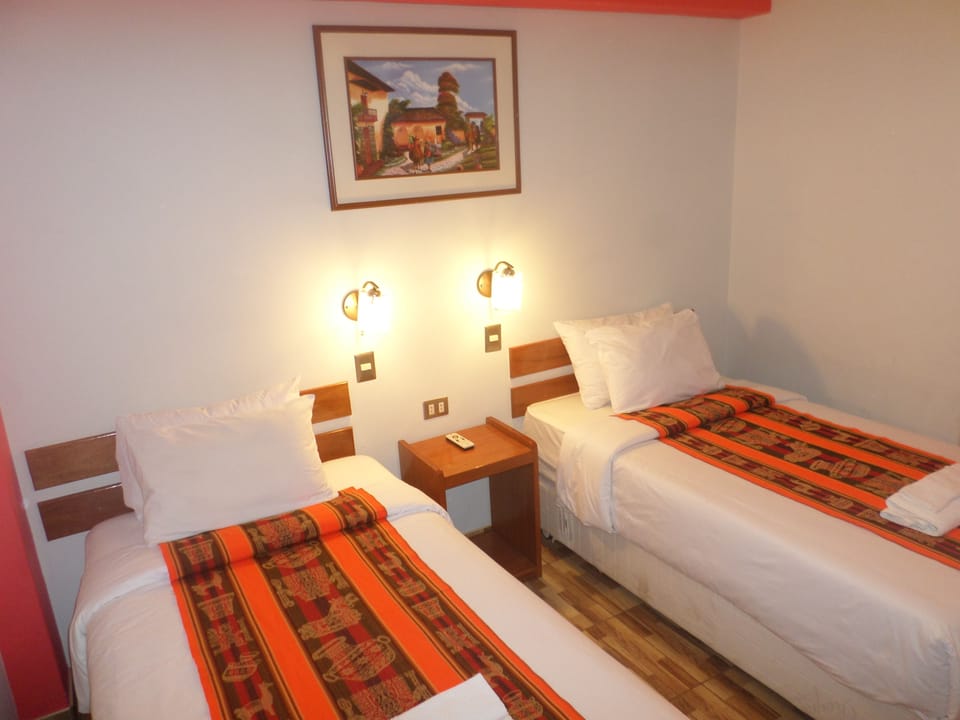 Twin Room, 2 Twin Beds | Desk, iron/ironing board (on request), cribs (surcharge), WiFi (free)