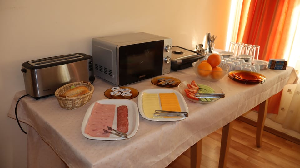 Daily continental breakfast for a fee