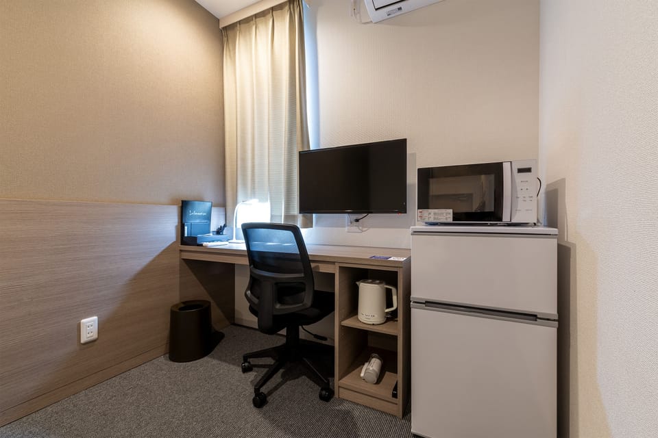 Standard Double Room, Non Smoking (No Pets) | Free WiFi, bed sheets