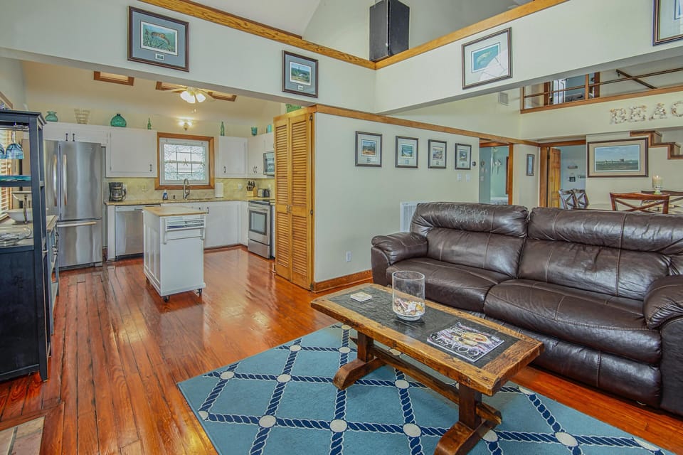 Open concept from living room to kitchen