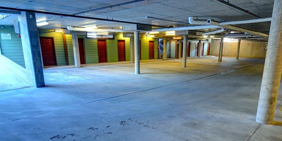 Underground parking (2 assigned covered parking spots)