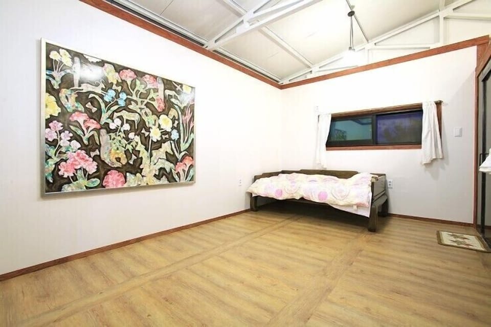 Room (Bejjangi) | Free WiFi, bed sheets