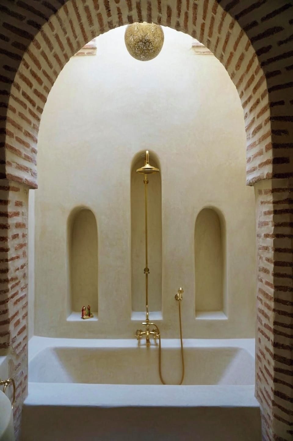 Deluxe Double or Twin Room (Piment d'Orient) | Bathroom | Free toiletries, hair dryer, towels
