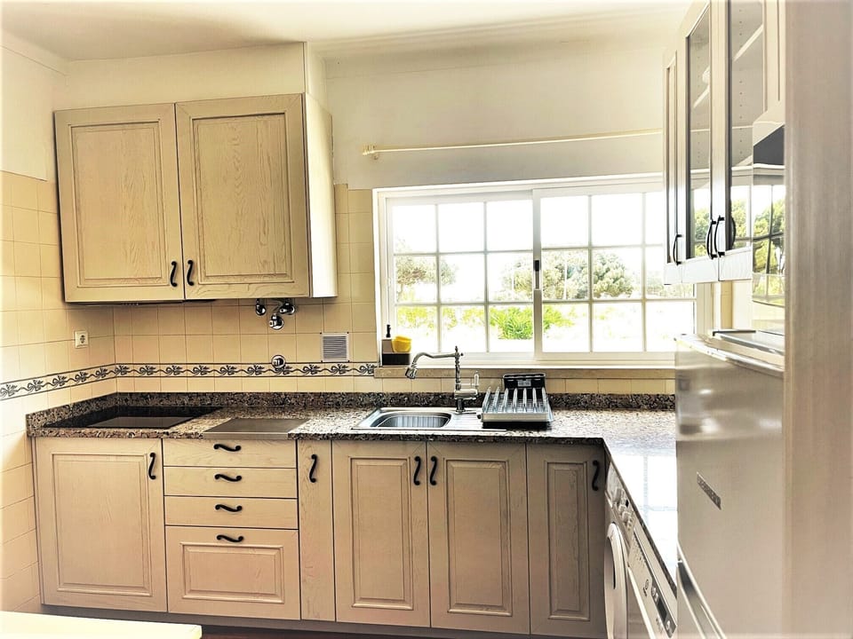 Kitchen, ground floor