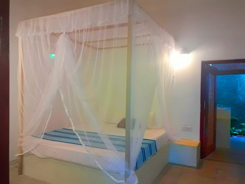 Family Room | In-room safe, iron/ironing board, free WiFi
