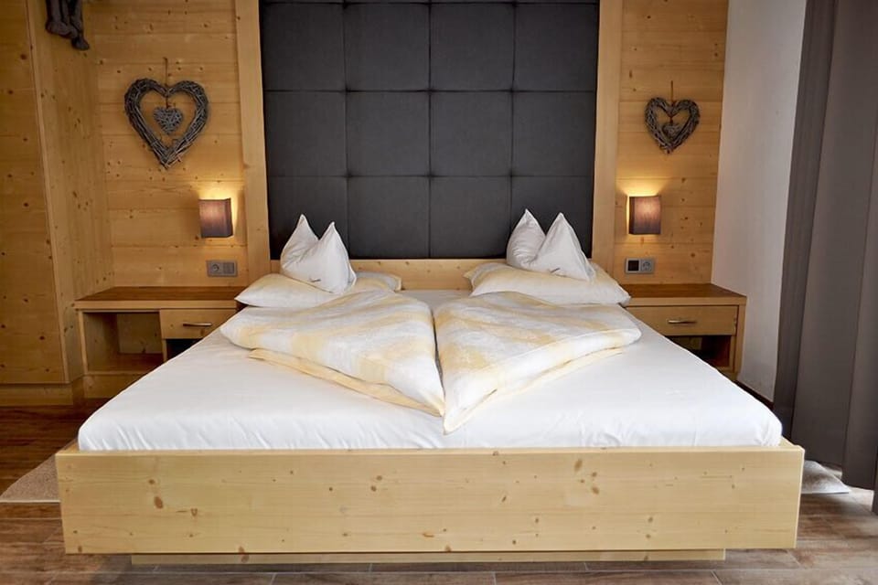 Apartment, 1 Bedroom, Balcony | Free WiFi, bed sheets