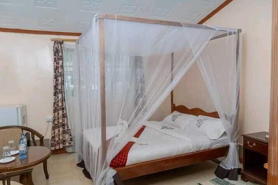 In-room safe, desk, free WiFi, wheelchair access