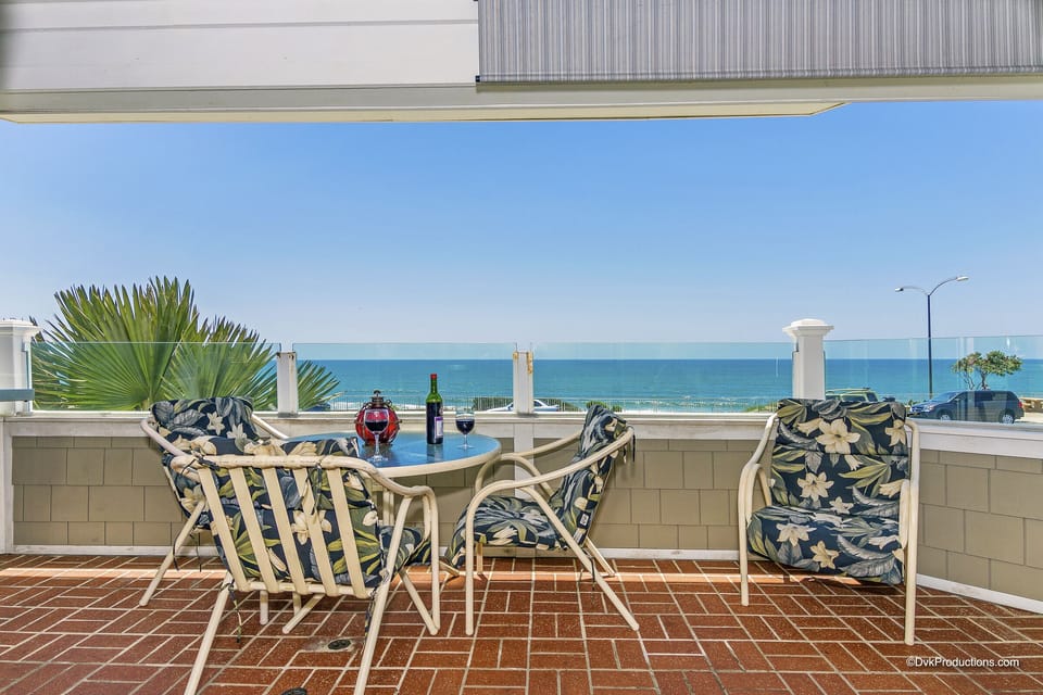 Enjoy Spectacular Unobstructed Ocean Views!