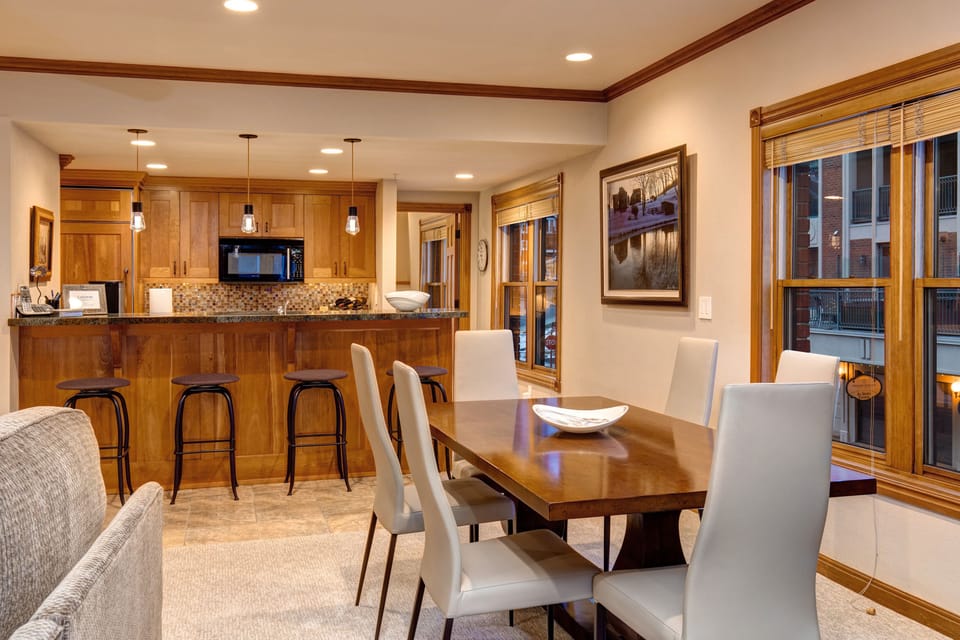 Dining room table for 6....comfy relax the back modern chairs.