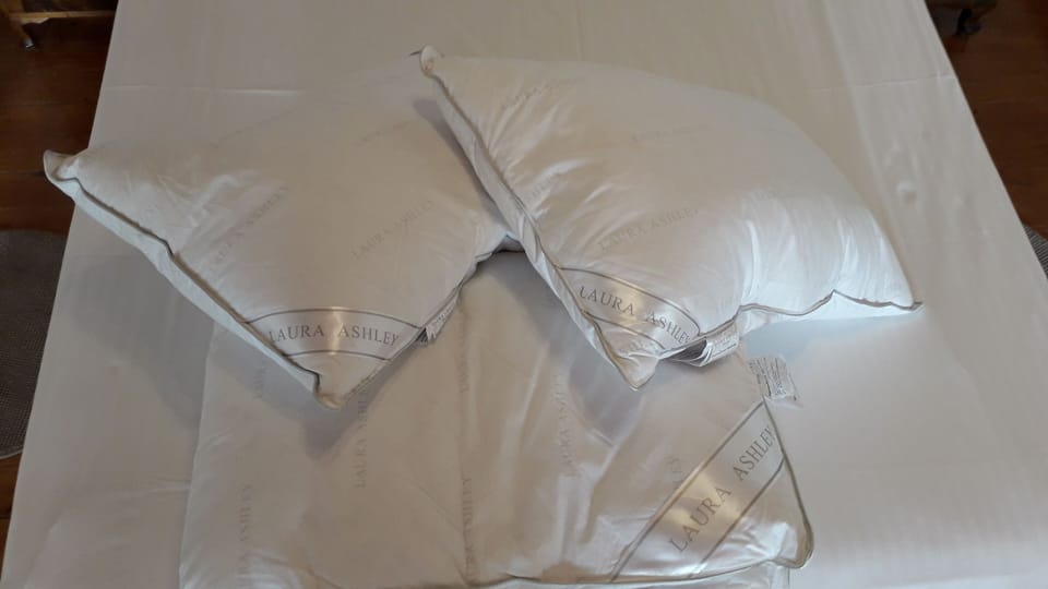 Duvets and pillows LAURA ASHLEY