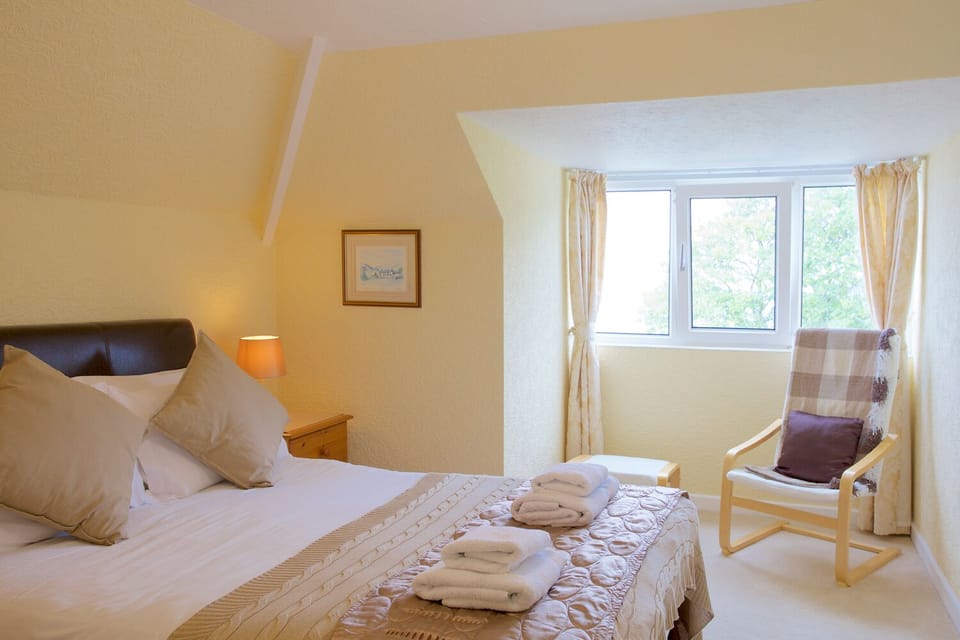 Bedroom with double bed