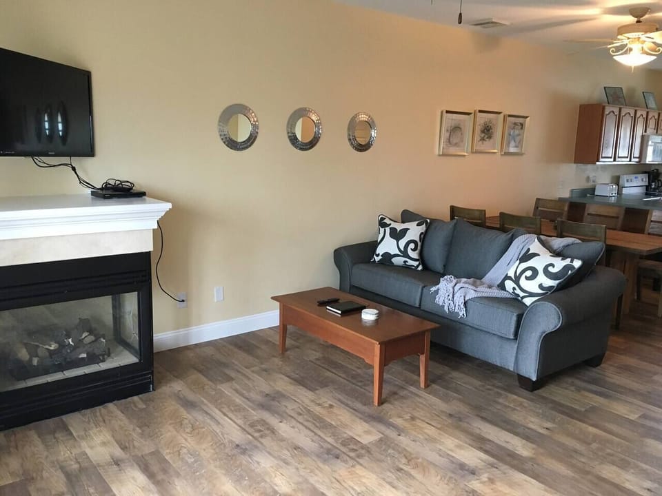 Large second floor family room with flat screen TV