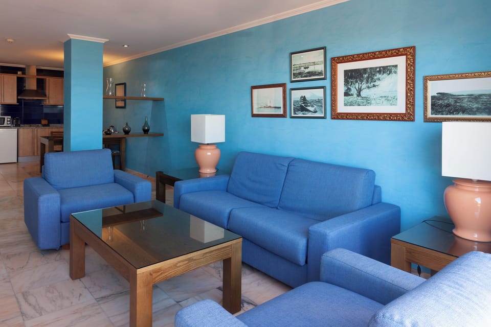 Suite, 1 Bedroom, Jetted Tub, Sea View | Minibar, in-room safe, free WiFi