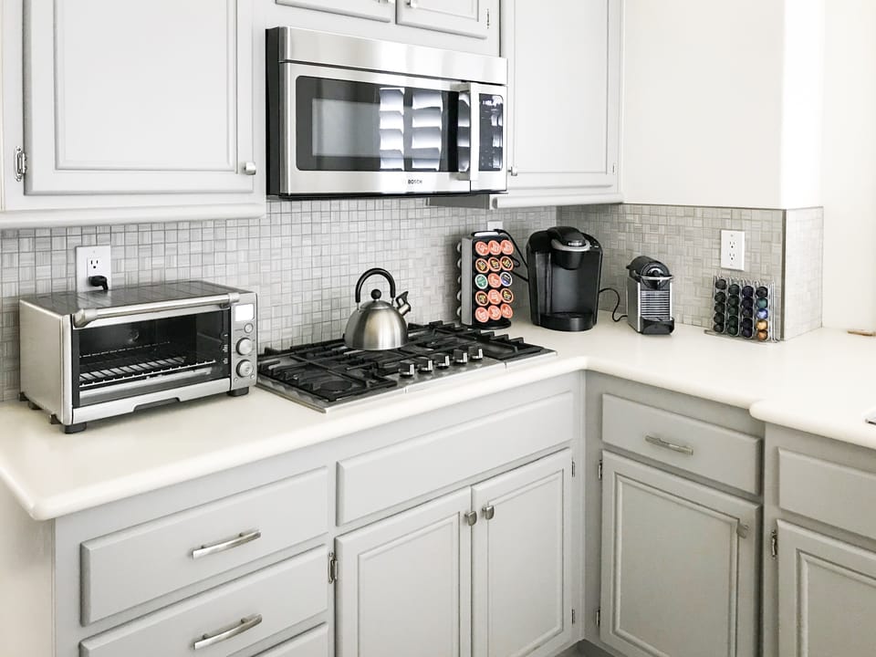 Bosch appliances, Keurig and Nespresso coffee makers with coffee pods included 