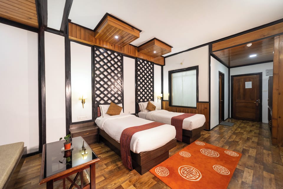 Premium Double or Twin Room, 1 Double Bed, Smoking, Mountain View | 1 bedroom, premium bedding, in-room safe, soundproofing