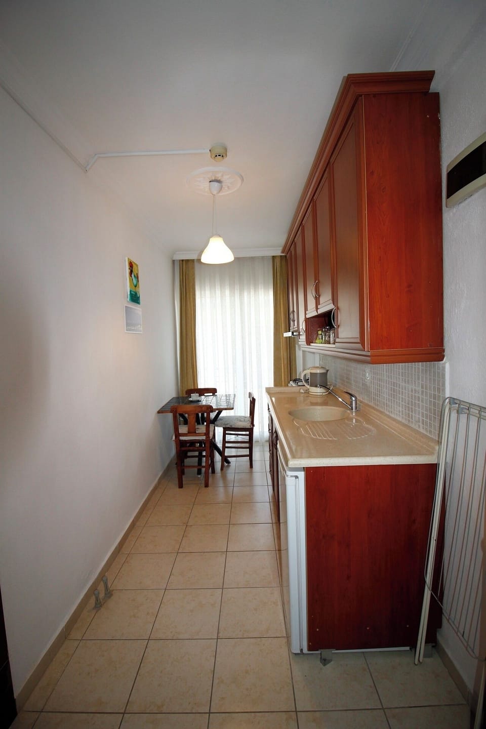 Standard Apartment, 1 Bedroom | Private kitchen | Fridge