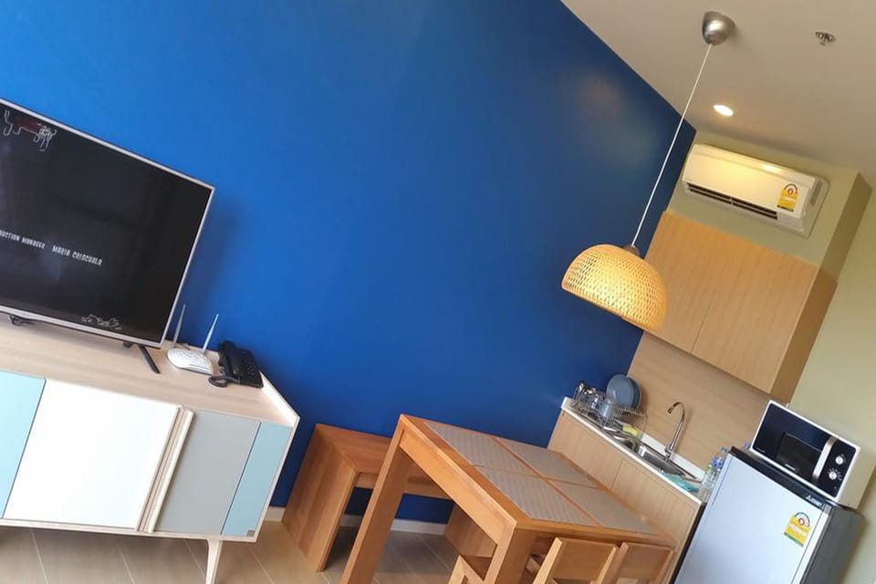 One Bedroom Apartment | Room amenity