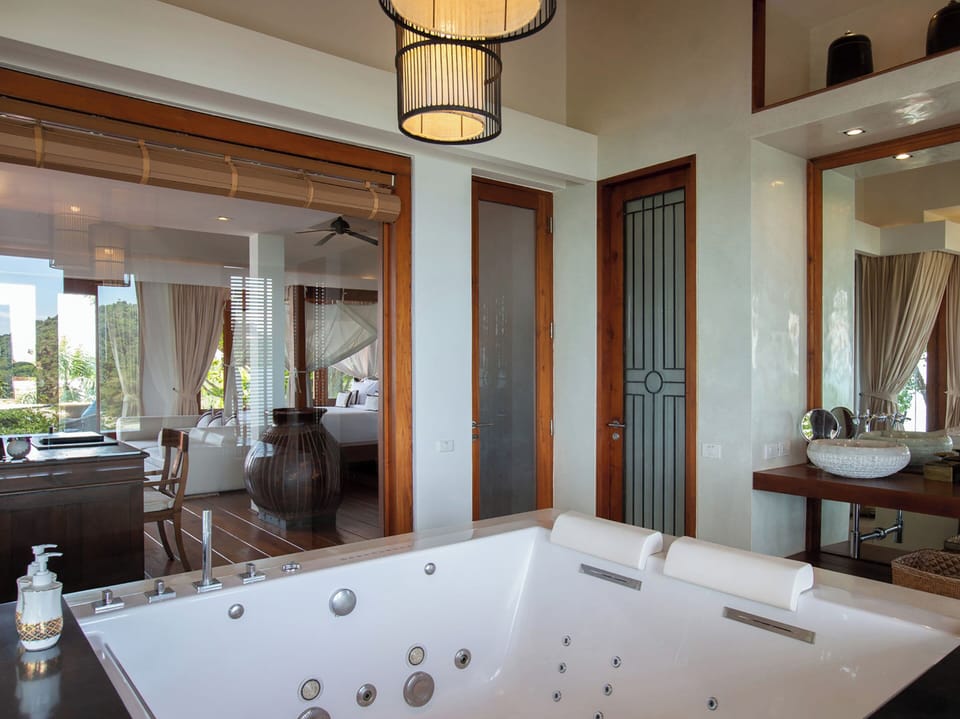 Villa | Bathroom | Separate tub and shower, deep soaking tub, rainfall showerhead