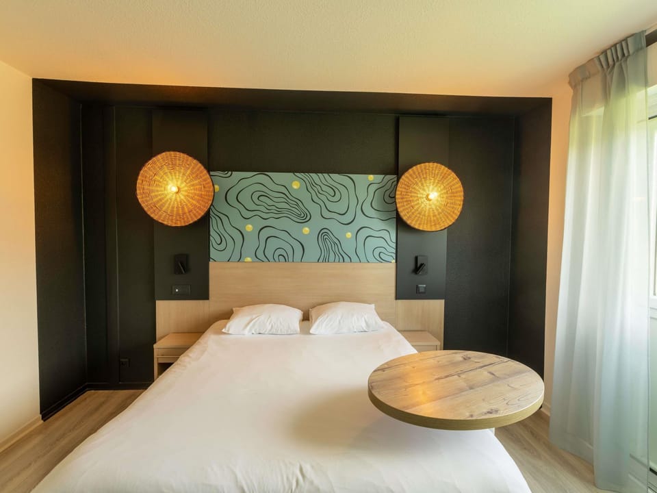 Standard Room, 1 Double Bed | Premium bedding, desk, soundproofing, iron/ironing board