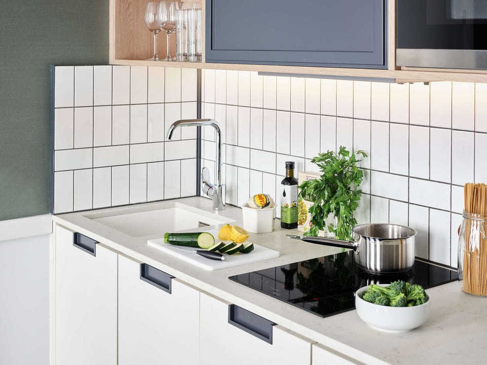 Suite, 1 Bedroom, Kitchenette | Hypo-allergenic bedding available, in-room safe, desk, laptop workspace