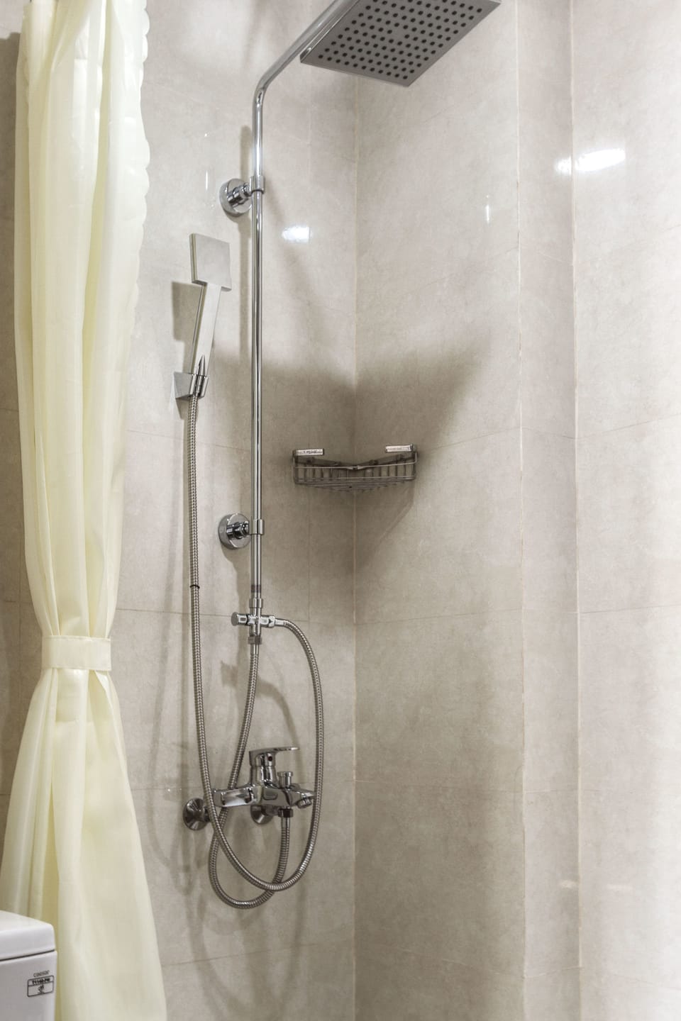 Apartment, 1 Bedroom, Balcony | Bathroom | Shower, free toiletries, hair dryer, slippers