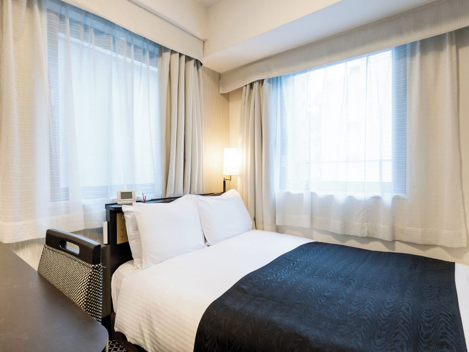 Double Room, Non Smoking | Premium bedding, down comforters, desk, blackout drapes