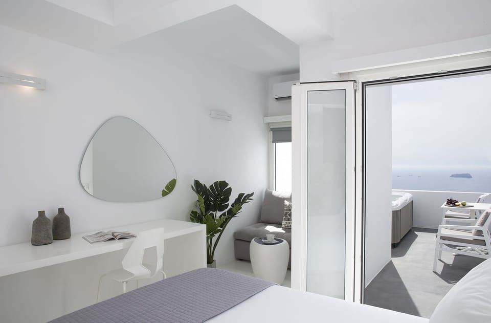 Junior Room, Hot Tub, Sea View | Premium bedding, minibar, in-room safe, desk