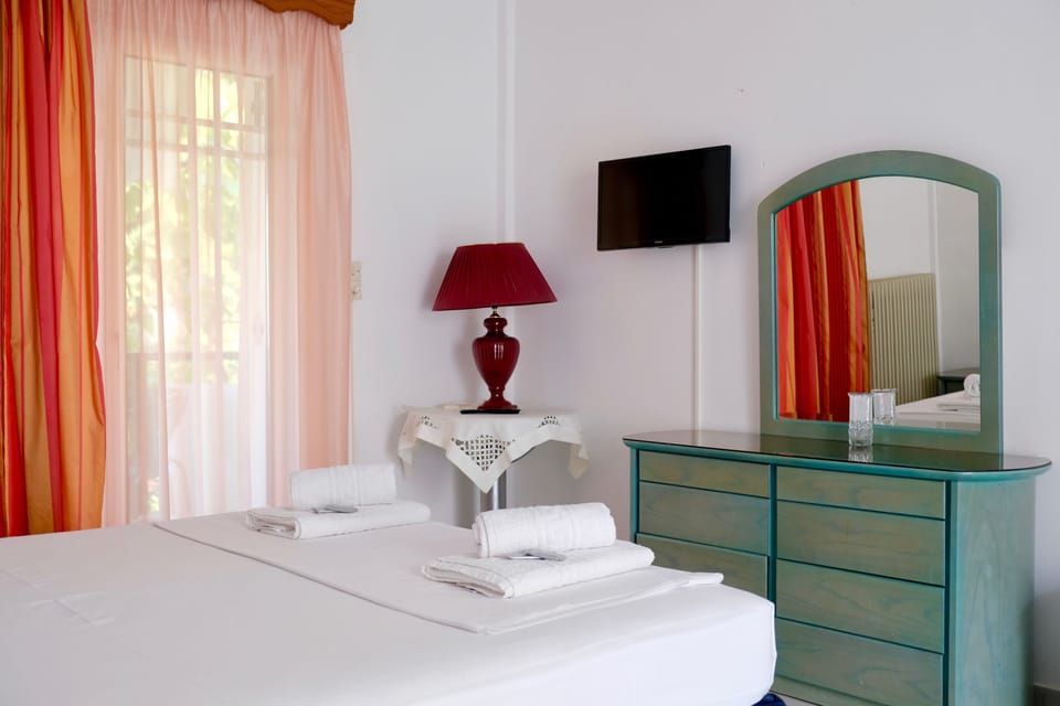 Iron/ironing board, free WiFi