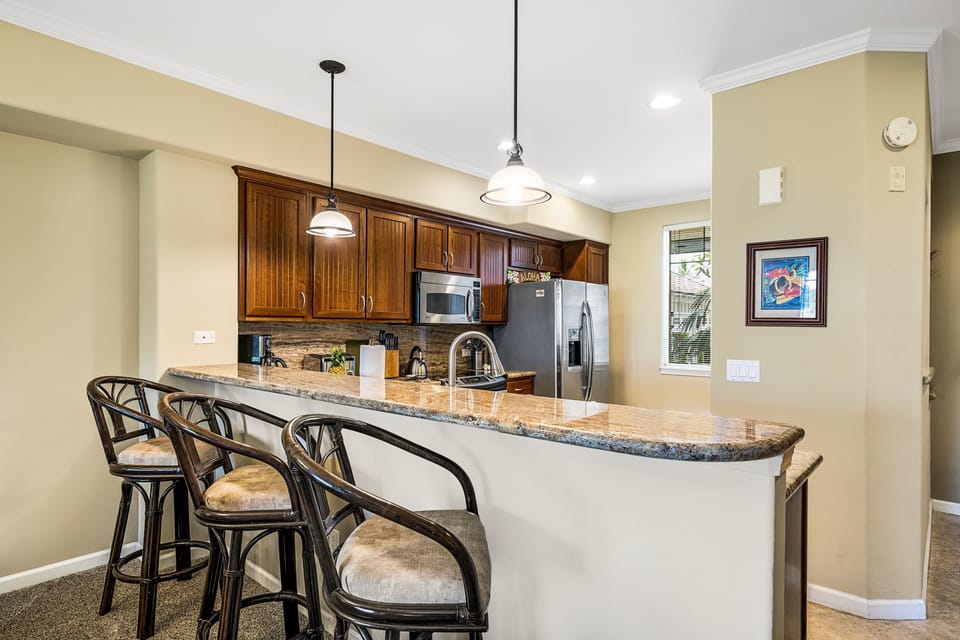 Condo, 2 Bedrooms | Private kitchen | Fridge, microwave, oven, stovetop
