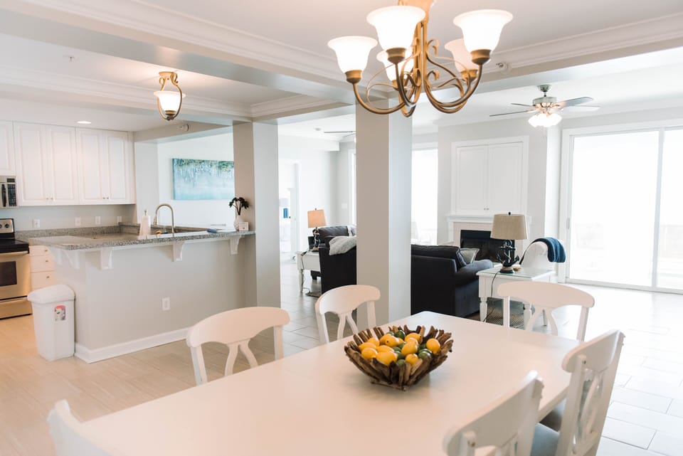Dining room into the living room 