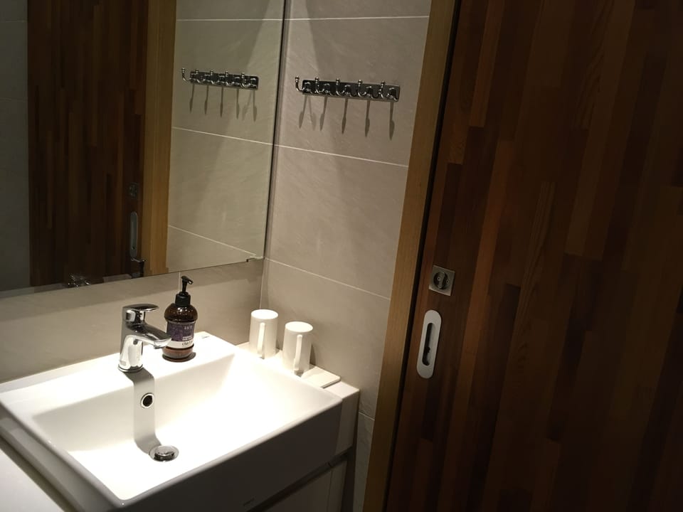 Standard Double Room | Bathroom | Free toiletries, hair dryer, slippers, bidet