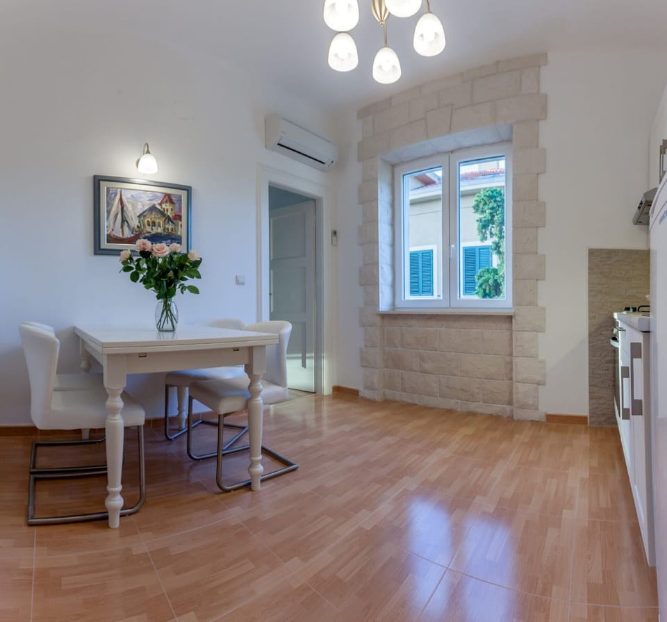 Kitchen and dining room
