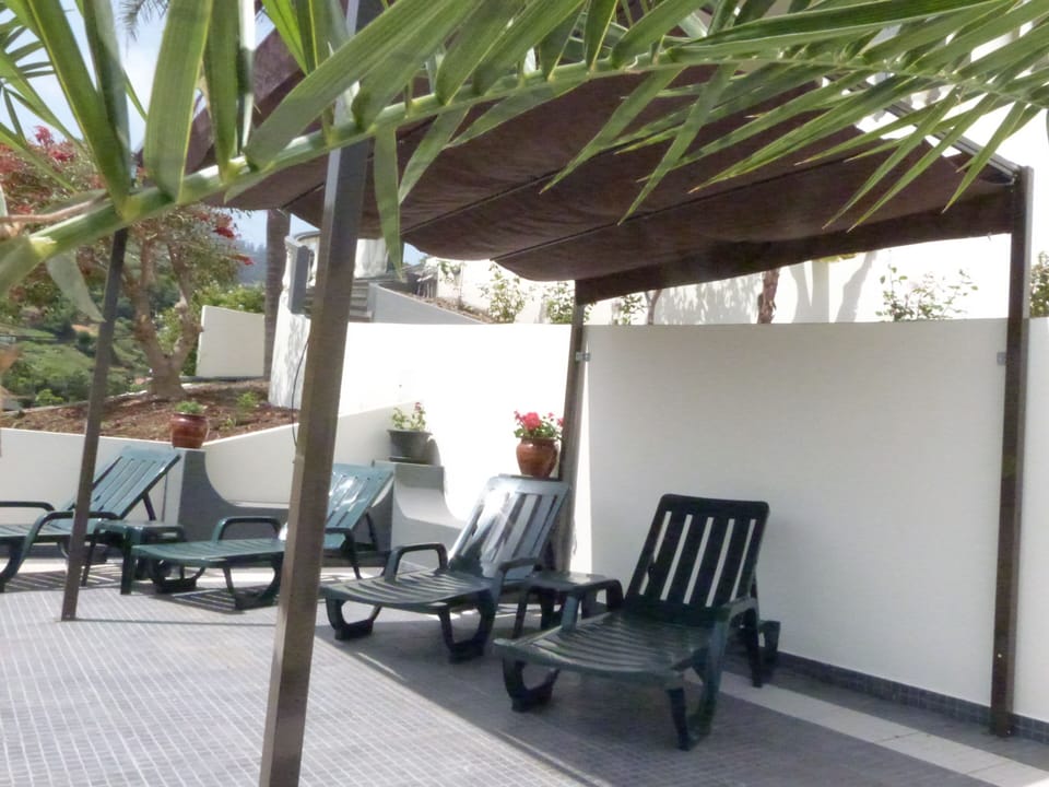 sun terrace/BBQ area