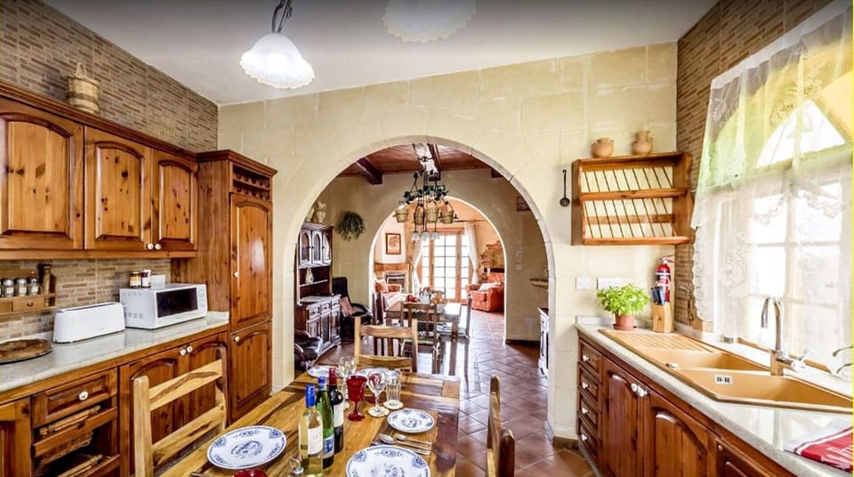 If you enjoy cooking, you’ll love the kitchen. It’s got everything
you may need.