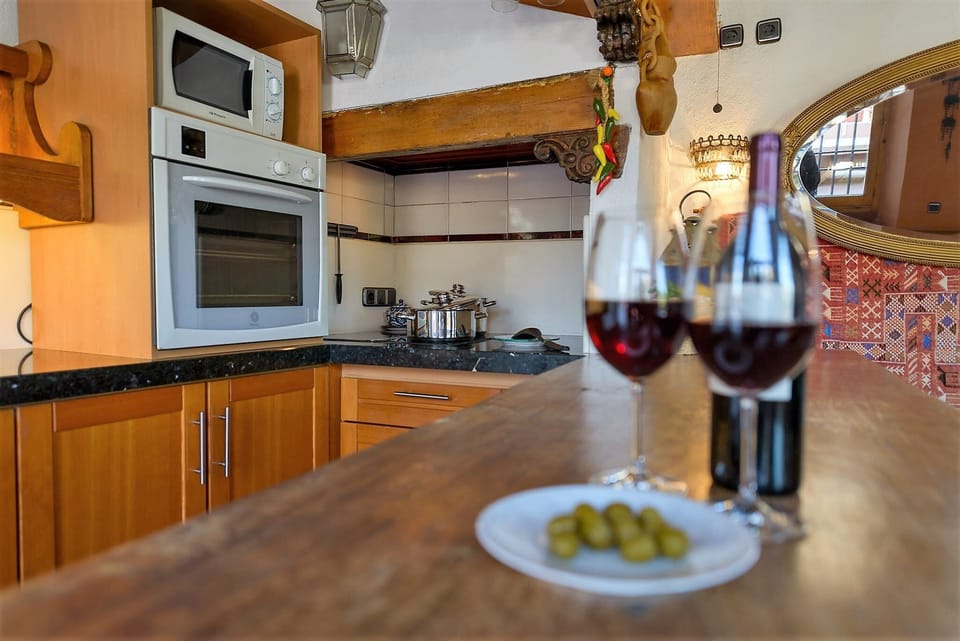 Kitchen detail - Detalle cocina (2)
