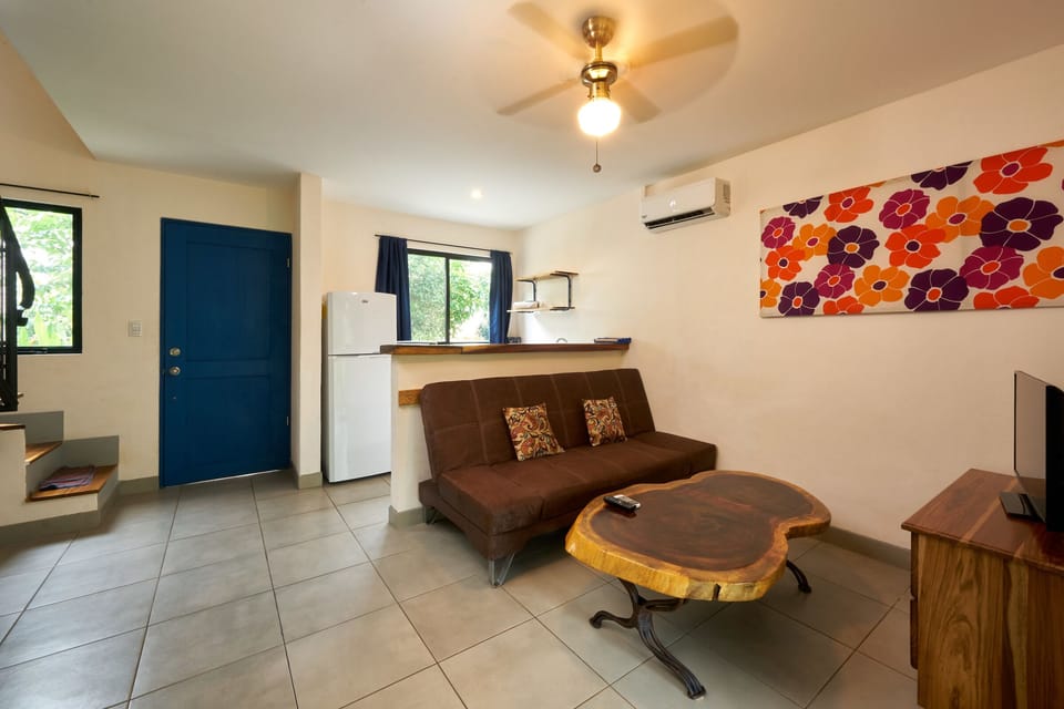 Living, Kitchen