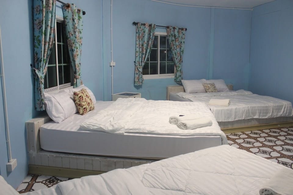 Family Room | WiFi (free)