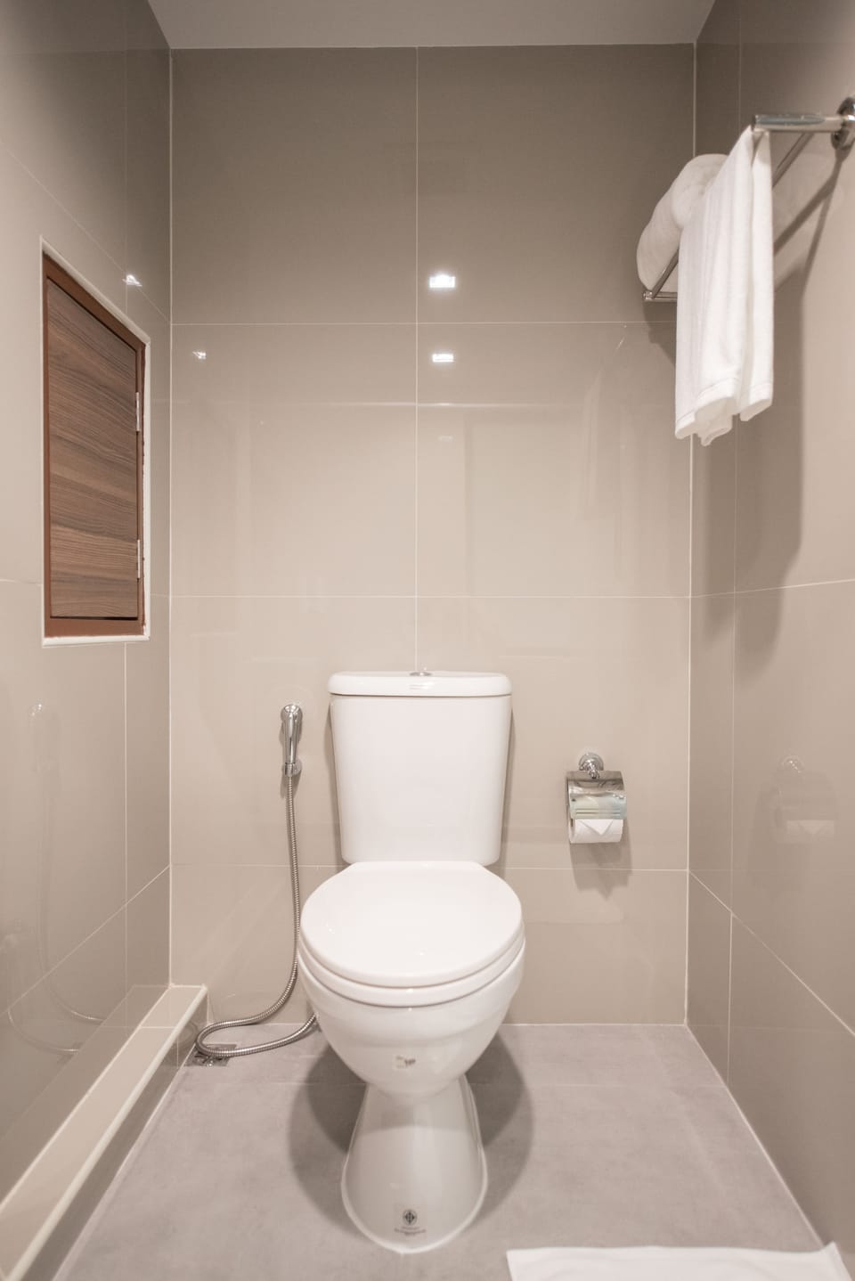 Deluxe Twin | Desk, blackout drapes, free WiFi, bed sheets