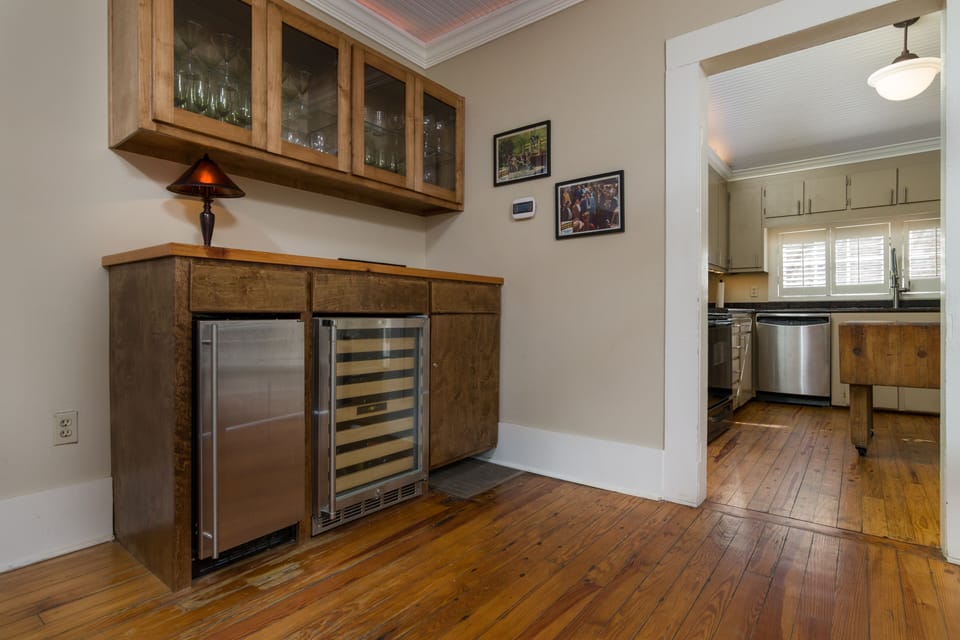 Bar with ice maker