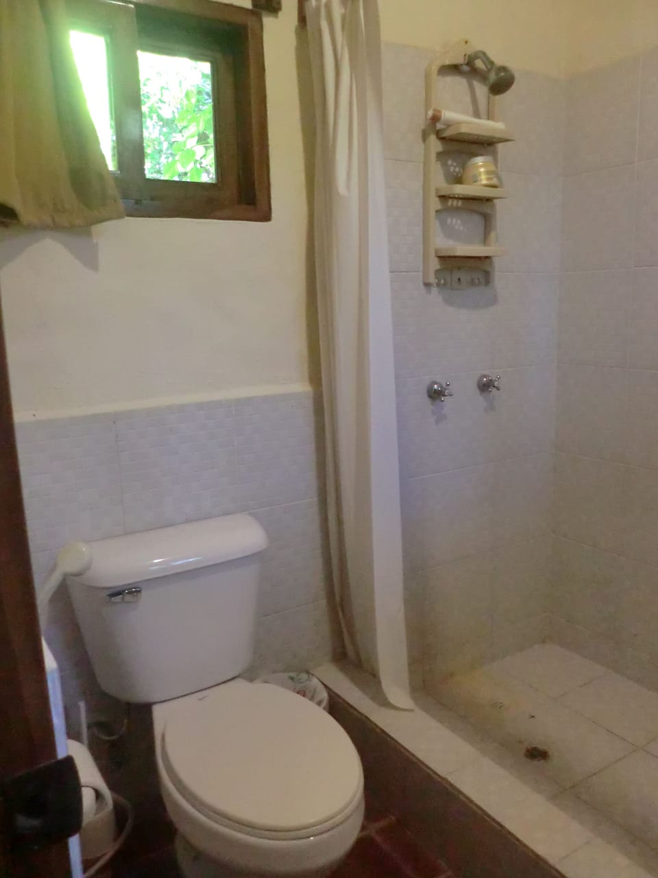 Suite, 3 Bedrooms | Bathroom | Shower, free toiletries, towels
