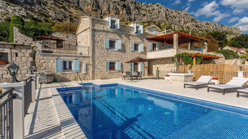 Vacation house Villa NARESTE, Jesenice