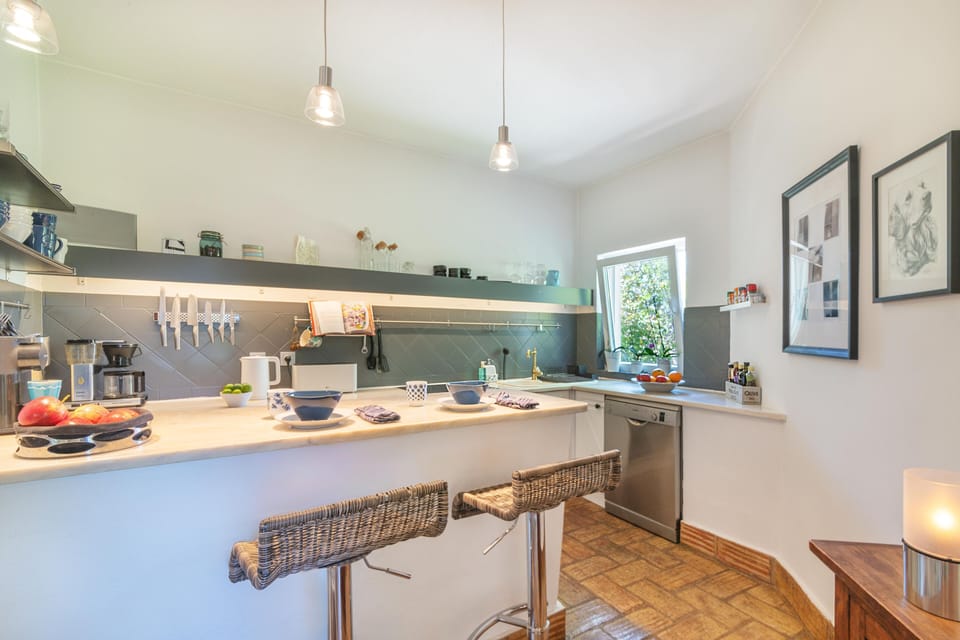 Fully equipped kitchen with everything you need to cook and enjoy meals at home.