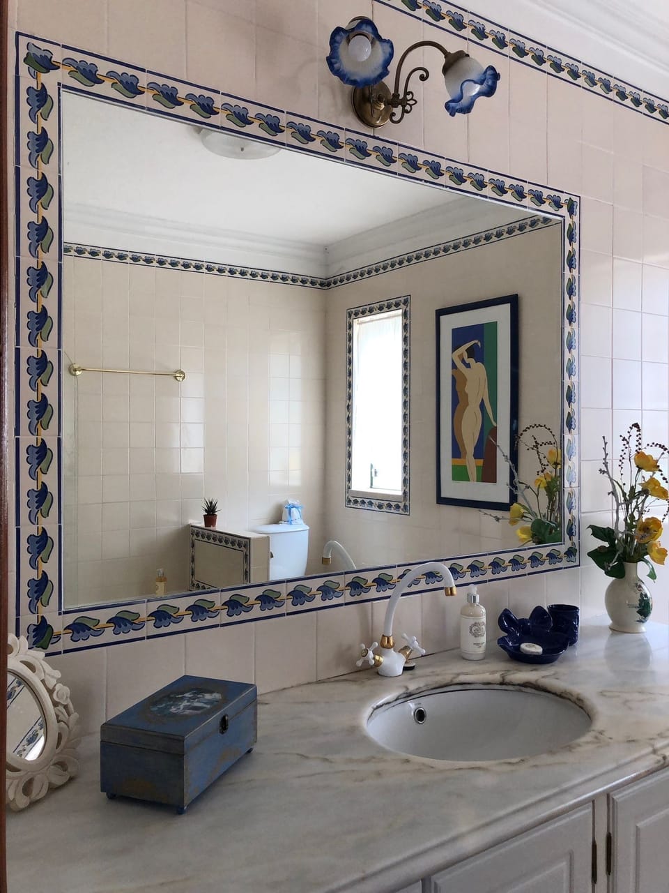 Blue WC