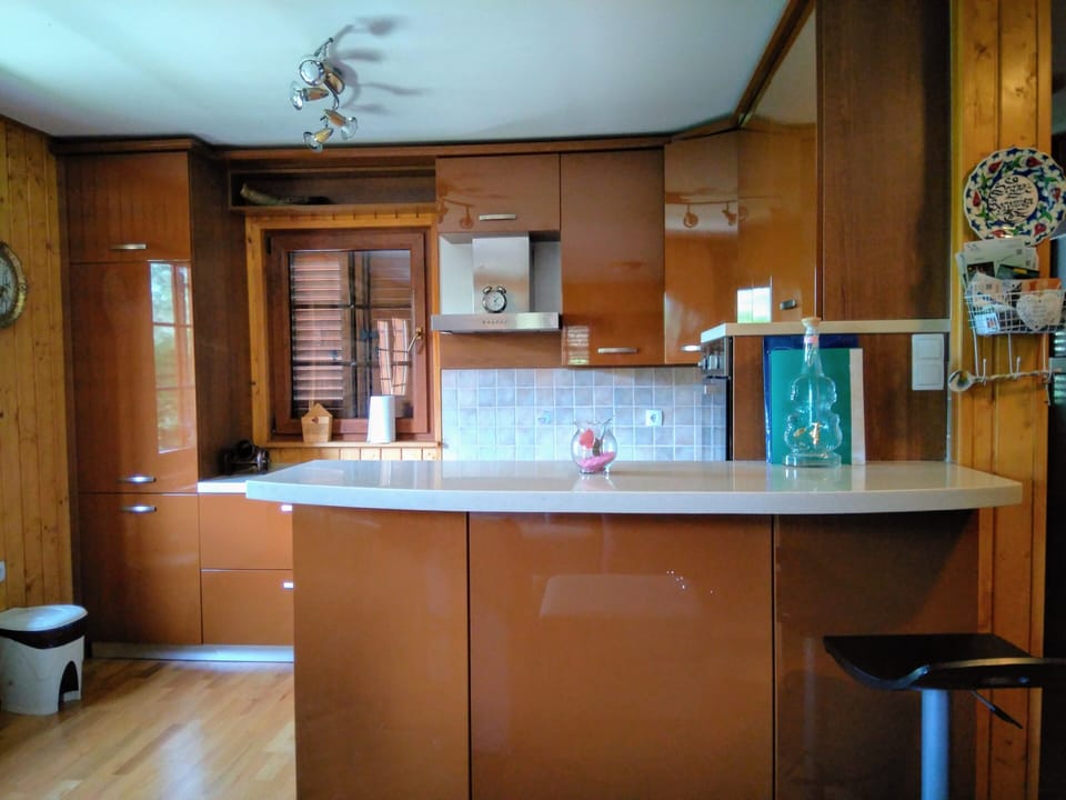 Big Kitchen at the Chalet, 