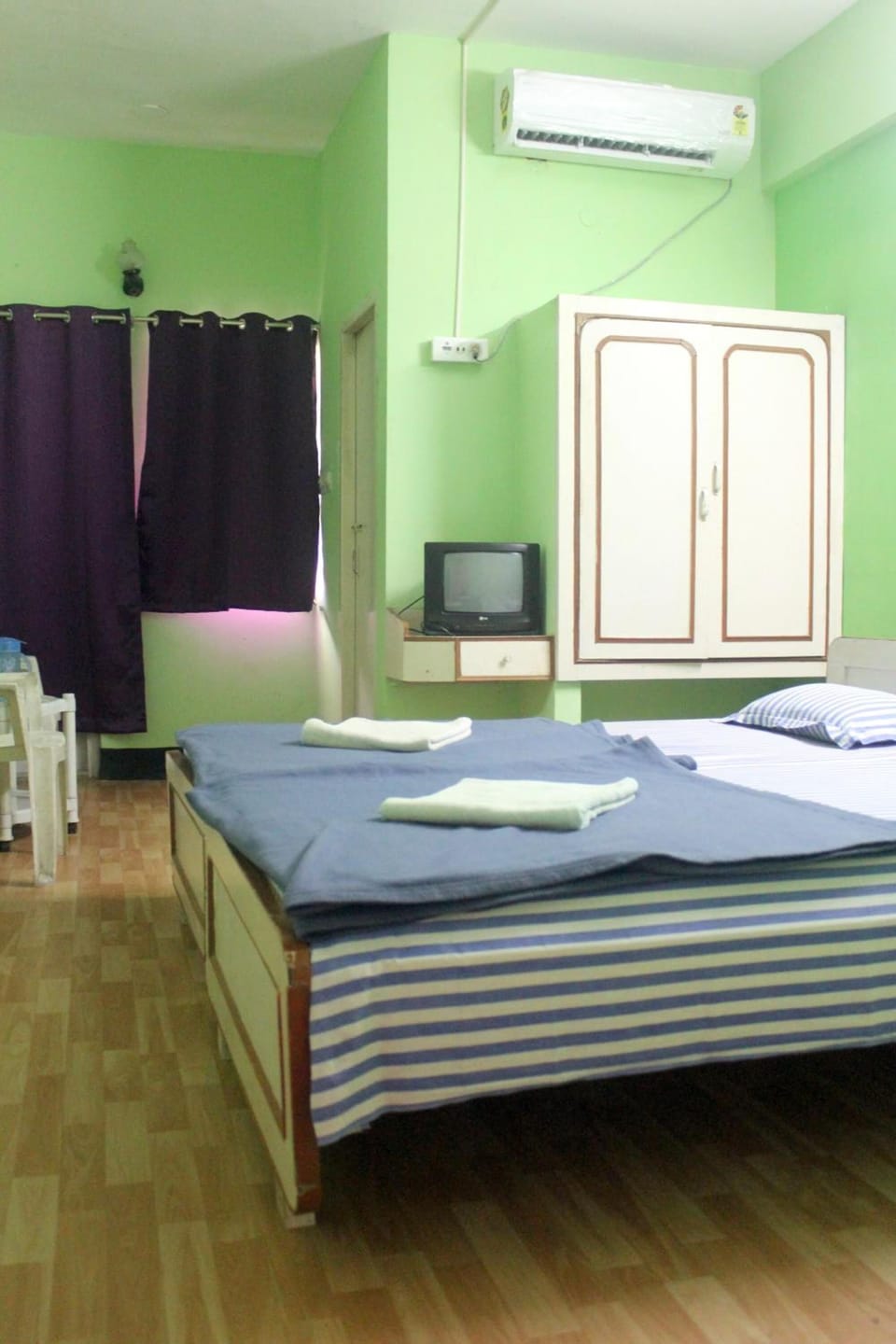 Rollaway beds