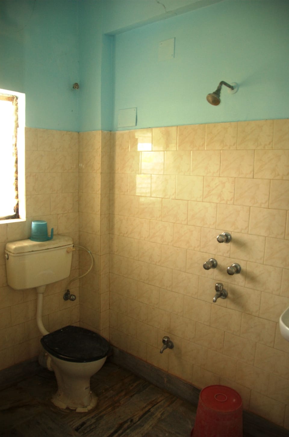 Shower, towels