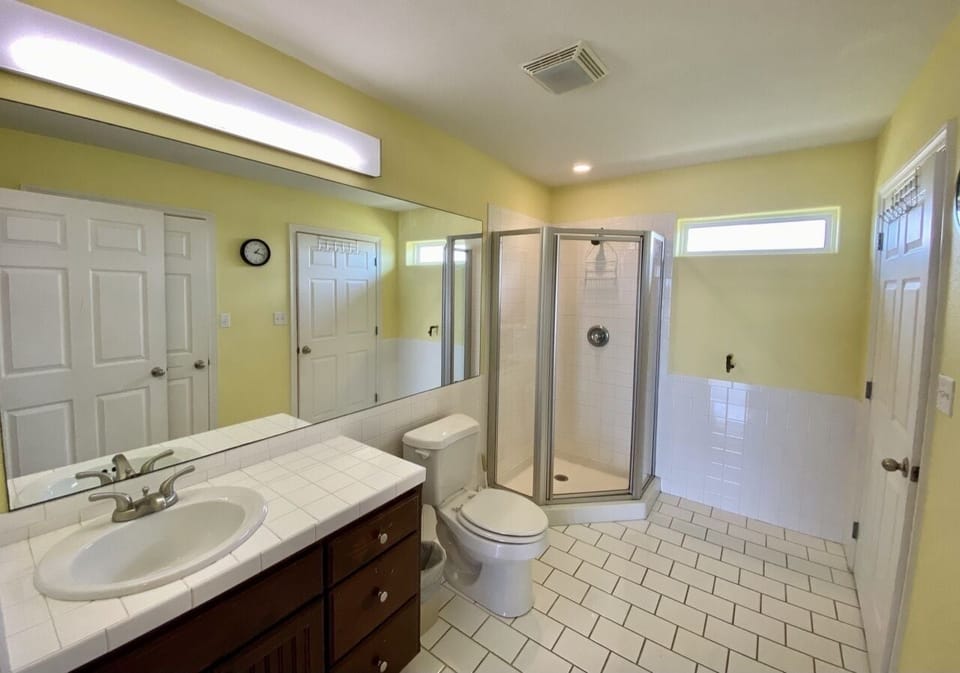 Love Shack 2 Bedroom Home by RedAwning House in Bolivar Peninsula