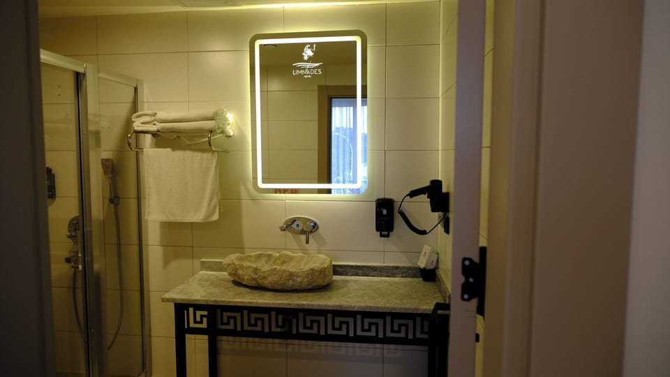 Free toiletries, towels