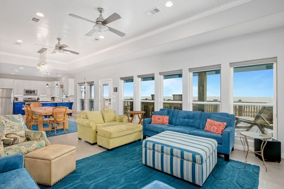 House, 4 Bedrooms | Living area | Smart TV, DVD player, streaming services