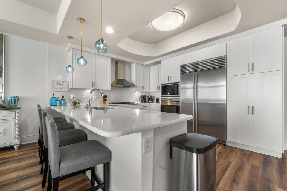 Exclusive Condo, 3 Bedrooms, Balcony, Ocean View | Private kitchen | Coffee/tea maker, fridge, microwave, oven